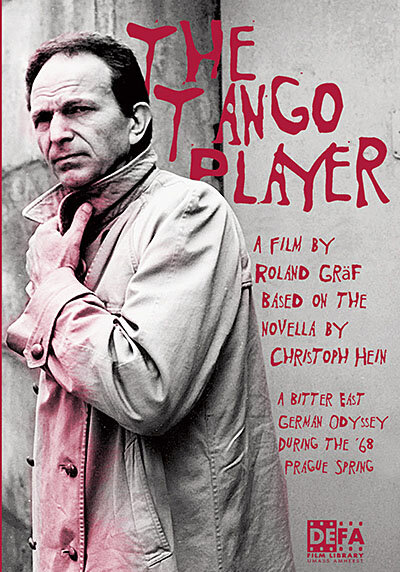 Играющий танго (1990) постер