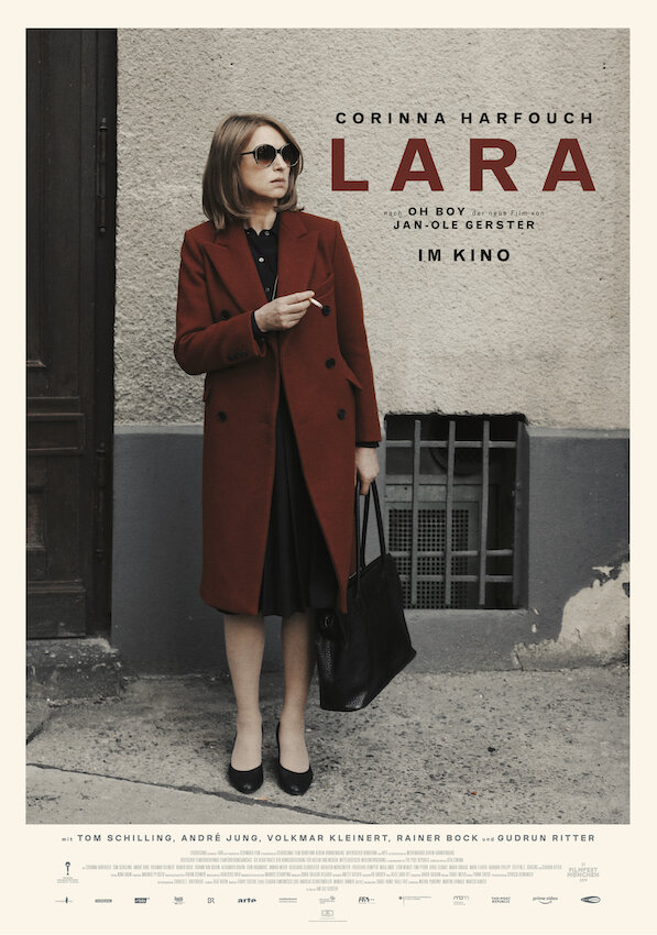 Лара (2019) постер