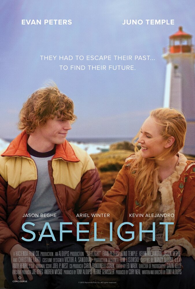 Безопасное освещение (2015) постер